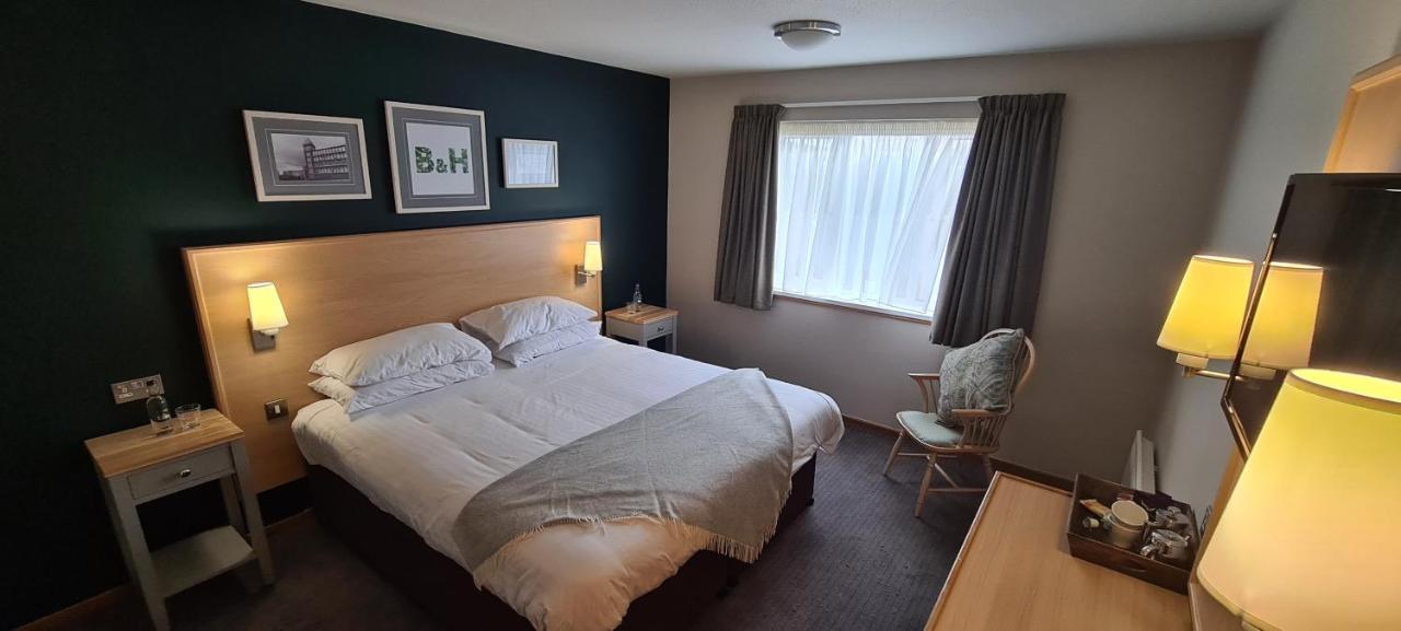 Boat & Horses Inn أولدهام المظهر الخارجي الصورة