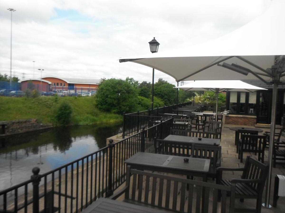 Boat & Horses Inn أولدهام المظهر الخارجي الصورة